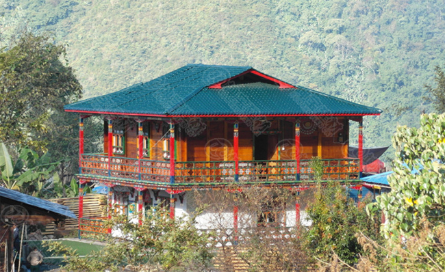 新型樹(shù)脂瓦房