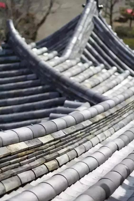 青瓦灰墻，高瓴飛檐，處處消磨時光