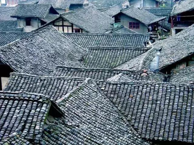 青瓦灰墻，高瓴飛檐，處處消磨時光